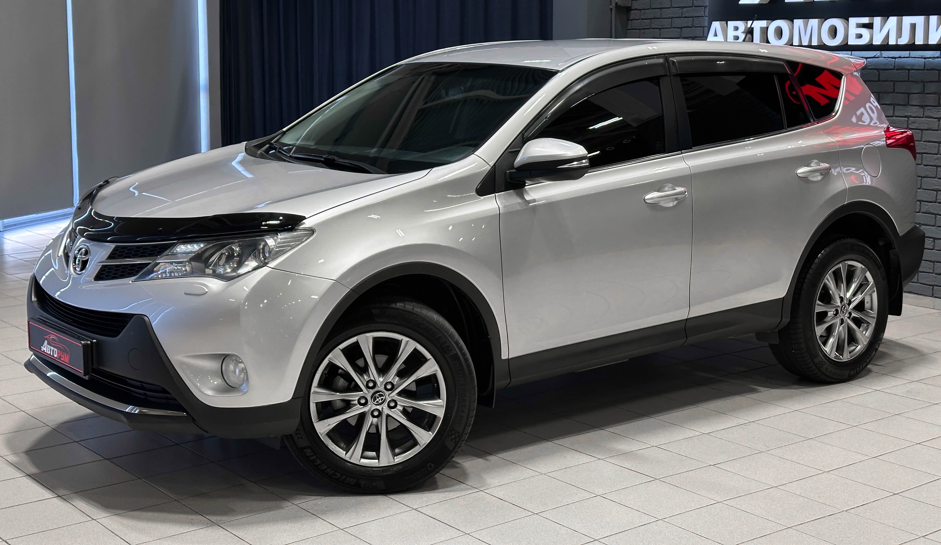 Toyota RAV4 - 2